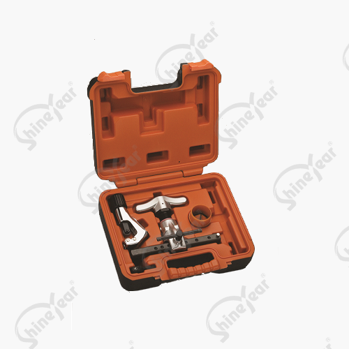 FLARING TOOL KIT WITH AIR WRENCH BIT